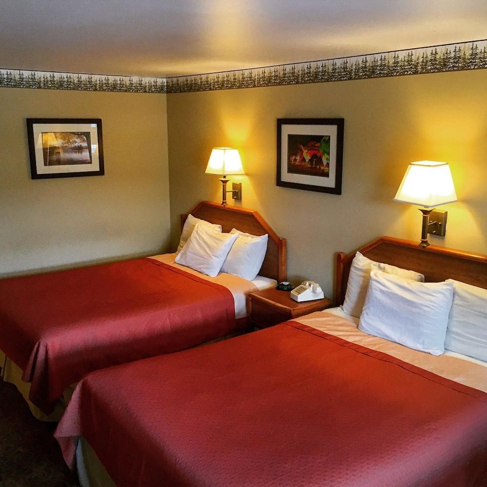 Super 8 By Wyndham George/downtown Hotel