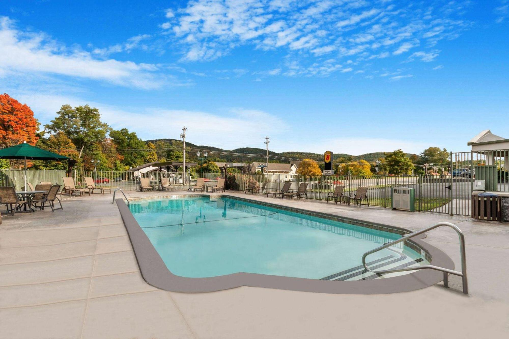 Hotel Super 8 By Wyndham George/downtown 2*